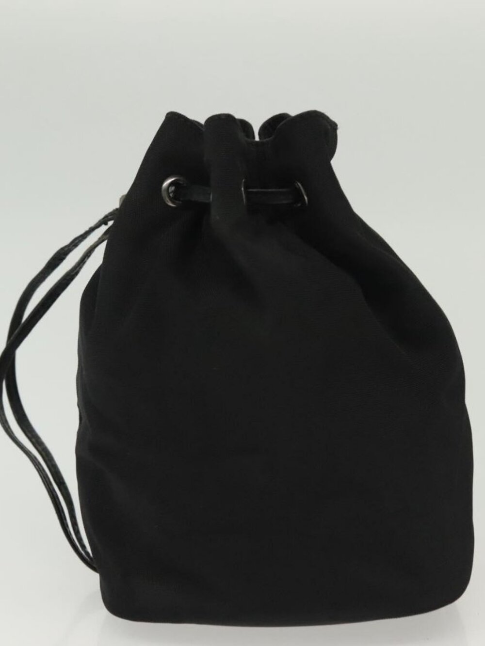 Gucci Pouch Nylon Black Silver 039 0973 Auth 135018 View 4